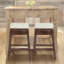 Tabouret de comptoir en rotin tissé brun foncé de 25,6 po Bali avec coussin carré en mousse blanche et repose-pieds pour îlot de cuisine ou bar personnel Bali-1585612048