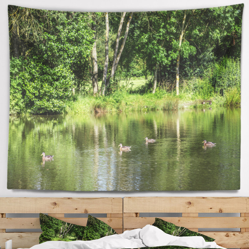 Tapisserie de banc et arbres de paysage, H 32 po x l 39 po
