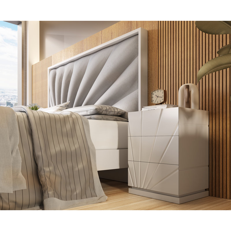 Stevon Piece Bedroom Set, King
