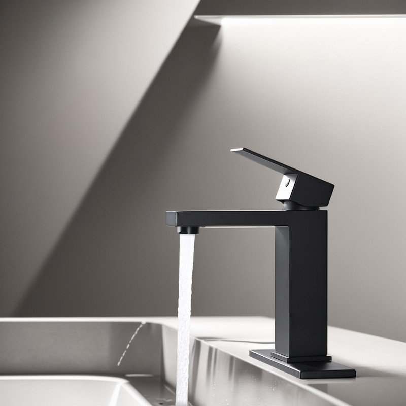 Single-handle Bathroom Faucet, Matte Black