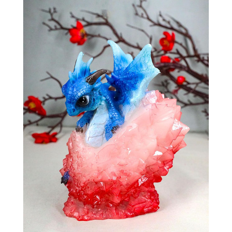 Figurine fantaisiste d'œuf rouge en cristal
