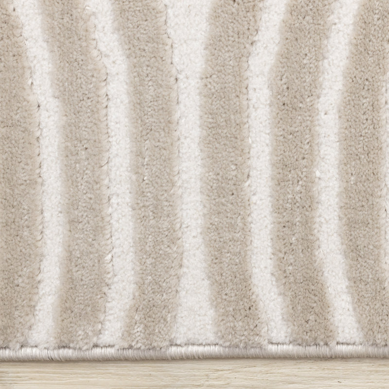 Tapis intérieur crème Marshay, Rectangle 5 pi 3 po x 7 pi 7 po