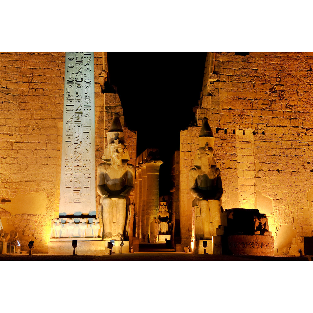 Leinwandbild Tempel von Luxor bei Nacht