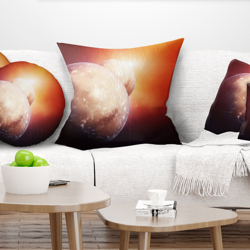 Spacescape de planètes avec coussin en étoile ascendante, 16 po x 1 po, Coussin décoratif