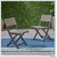 Ensemble de 2 chaises HILLSIDE BISTRO, en bois d'acacia durable, de conception pliable pour un rangement facile et un confort extérieur