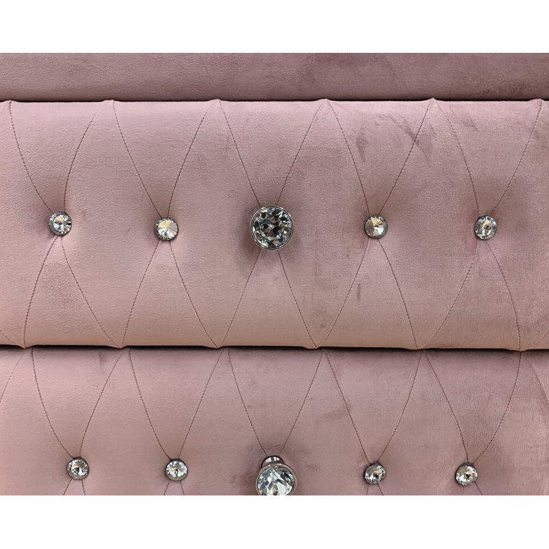Commode en tissu rose de style moderne