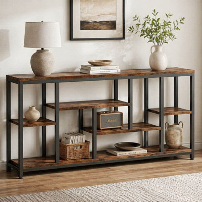Table d'appoint attrayante, canapé rustique, console