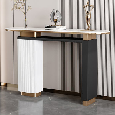 Console moderne et simple