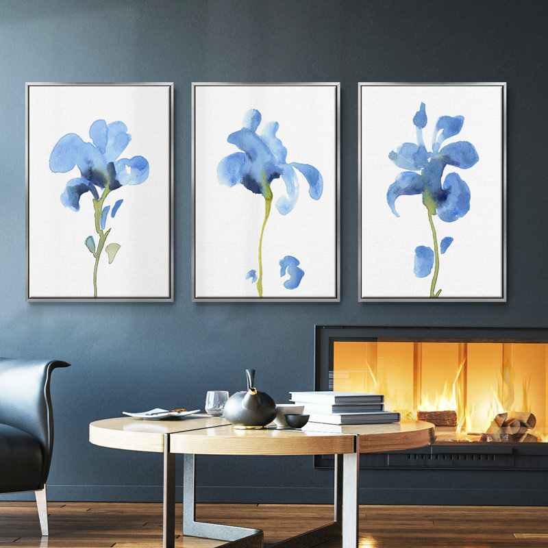 Striking Blue Iris I, ensemble de 3 toiles encadrées sur toile, H 27 po x l 54 po, Argent