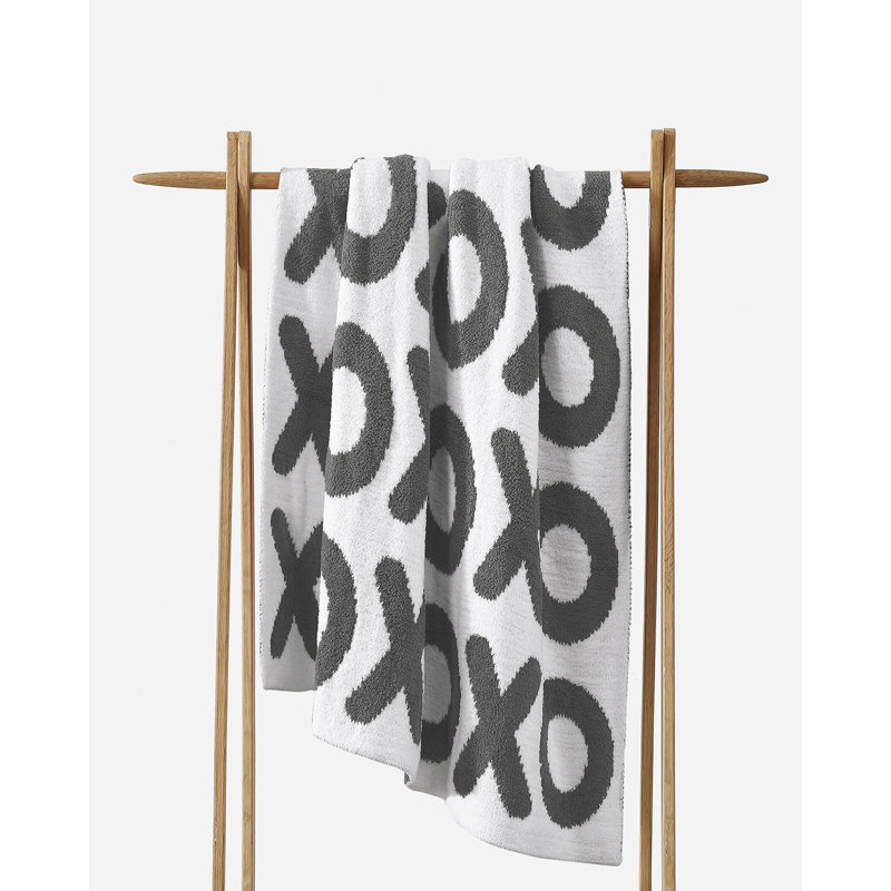 XOXO Throw Blanket, Granite/Off White Geometric