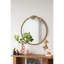 Miroir mural 30X31 "avec finition dorée et écusson décoratif