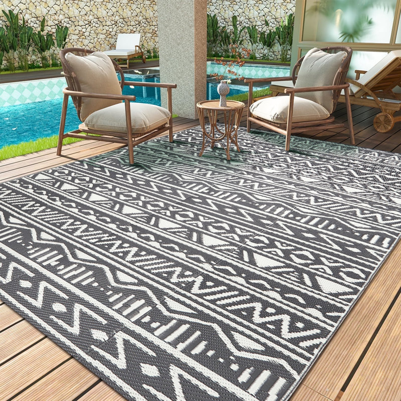 Tapis d'extérieur réversible noir / blanc Lucia, Rectangulaire 8 pi x 10 pi