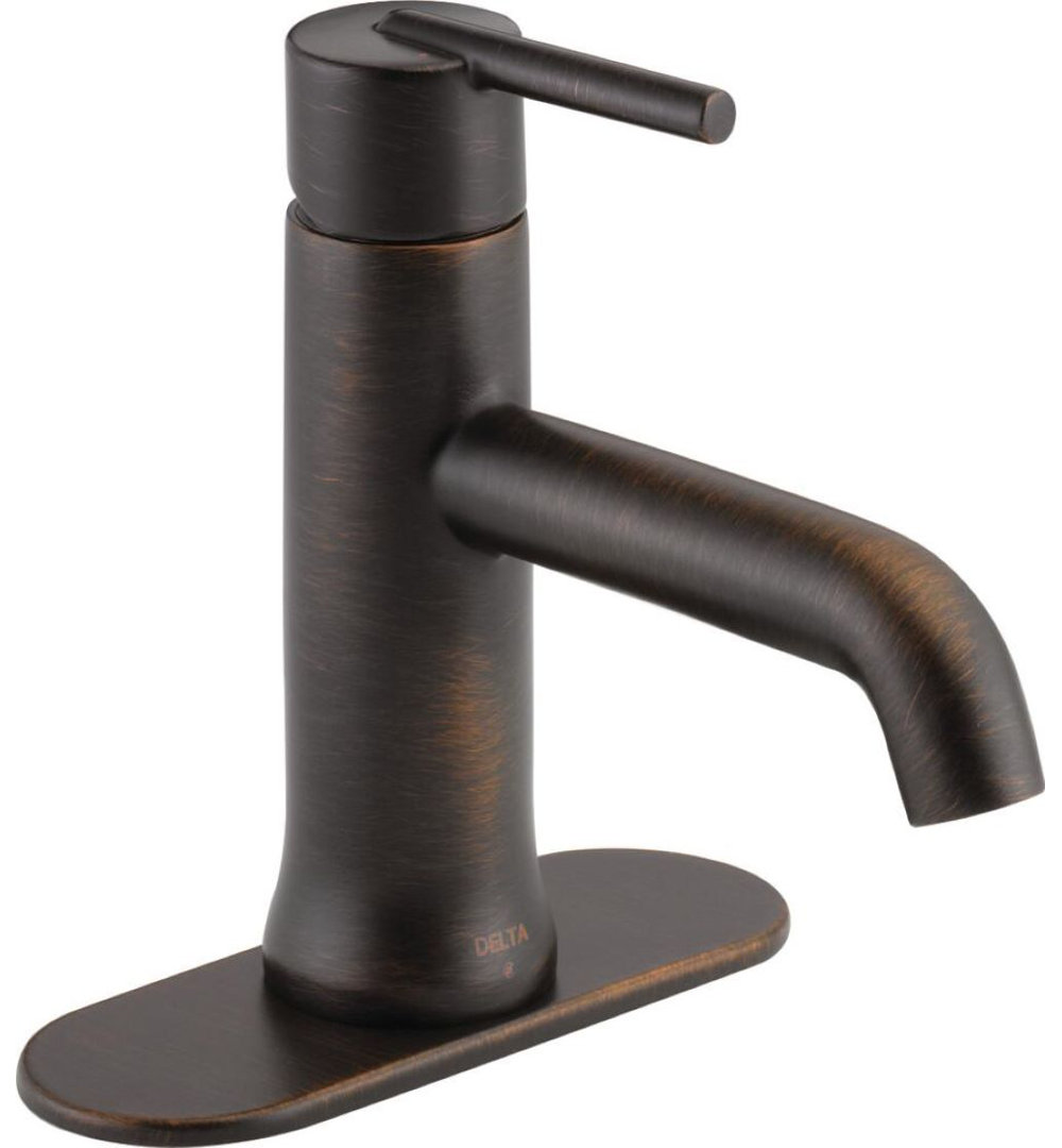 Trinsic Single Hole Bathroom Faucet with Drain Assembly, Single Handle Bathroom Sink Faucet Delta