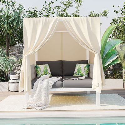 Lit de bronzage d'extérieur avec rideaux, grand confort, adapté à de multiples cas de figure
