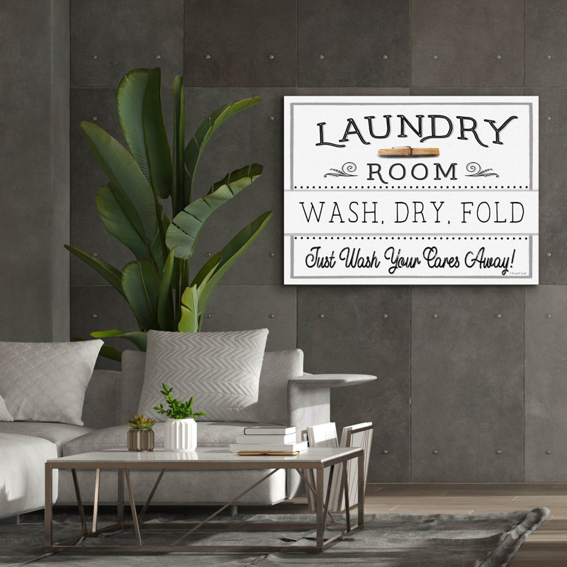  «Laundry Room 2» par Elizabeth Tyndall, art mural sur toile, 54 po x 40 po