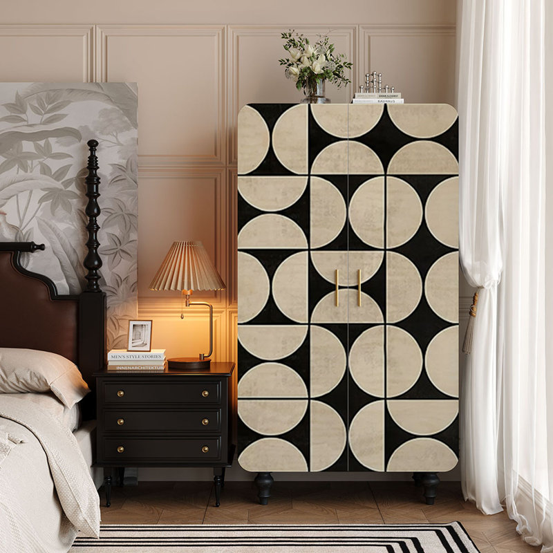 Armoire de rangement rétro peinte