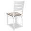 Chaise d'appoint à dossier échelle en blanc