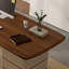 Bureau italien au design minimaliste-185290302