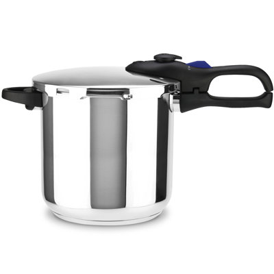 Cet autocuiseur rapide en acier inoxydable de 10,6 pintes de MAGEFESA Favorit fonctionne sur toutes les surfaces de cuisson, y compris l'induction, 5 caractéristiques de sécurité, une grande cocotte-minute