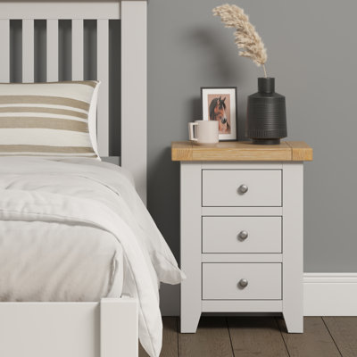 Windsor 47cm W Bedside Table