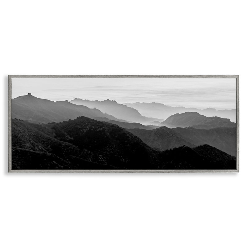 «Misty Sky Open Mountain Landscape» par Danita Delimont - reproduction de photo, Estampe numérique Farmhouse