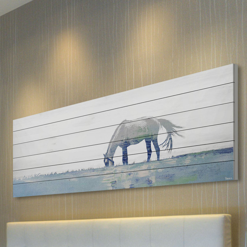 «Distant Horse Grazing», reproduction d'art sur bois blanc, H 15 po x l 45 po x P 1,5 po