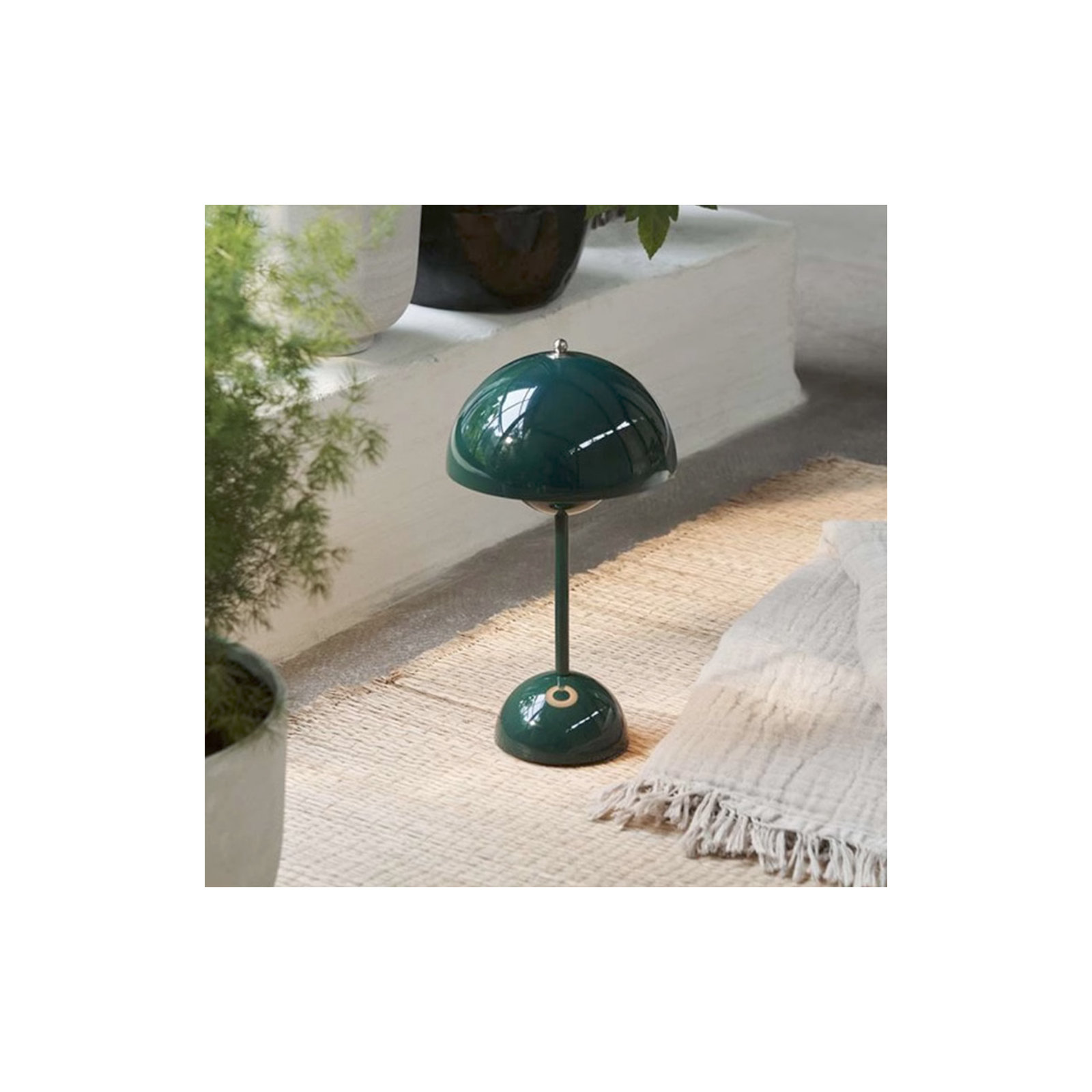 Brunilde Adjustable Metal Table Lamp, Dark Green, Dark Green
