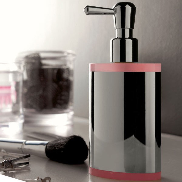 Kor Soap Dispenser, Black