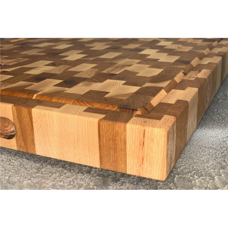 Planche à découper en bout de grain de hickory, H 17 po x l 11 po x P 1,5 po