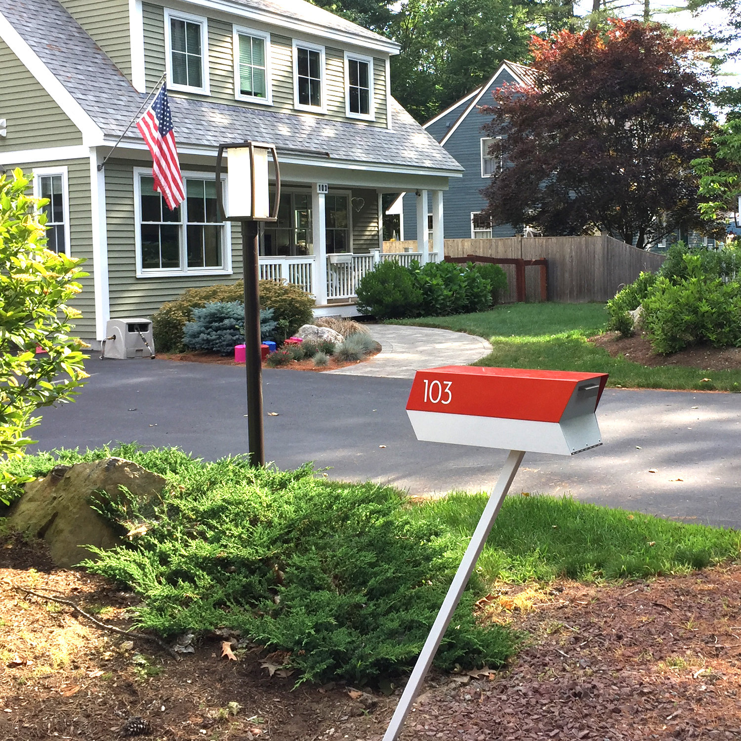 Modern 2 Tone Post Mounted Mailbox