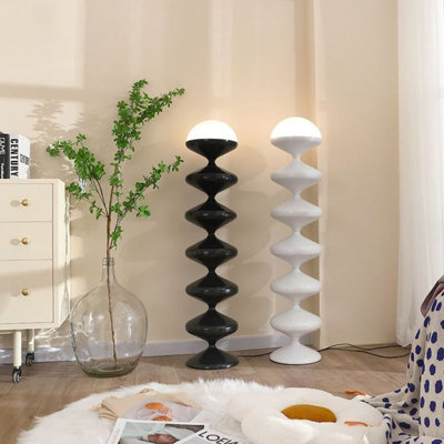 Lampe sur pied sculpturale moderne avec abat-jour globe Pagoda