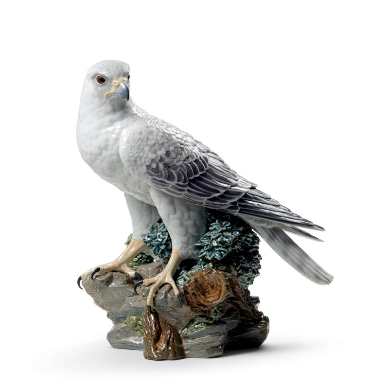 Figurine gyrfalcon