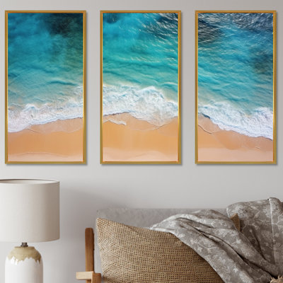 Vue aérienne de la plage bleue «Blue Tranquility» - art mural plage