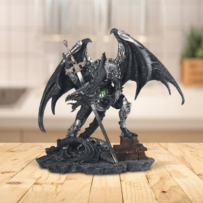 Figurine dragon noir 21 po avec épée