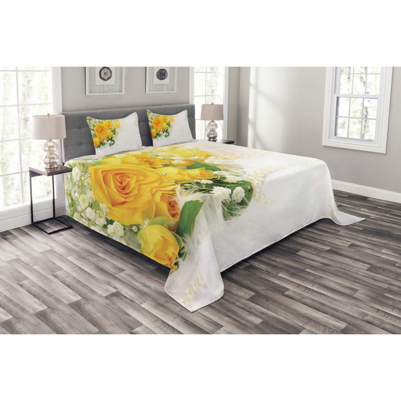 Addien Yellow/Green/Grey Microfibre Bedspread Set, 220 x 264 cm