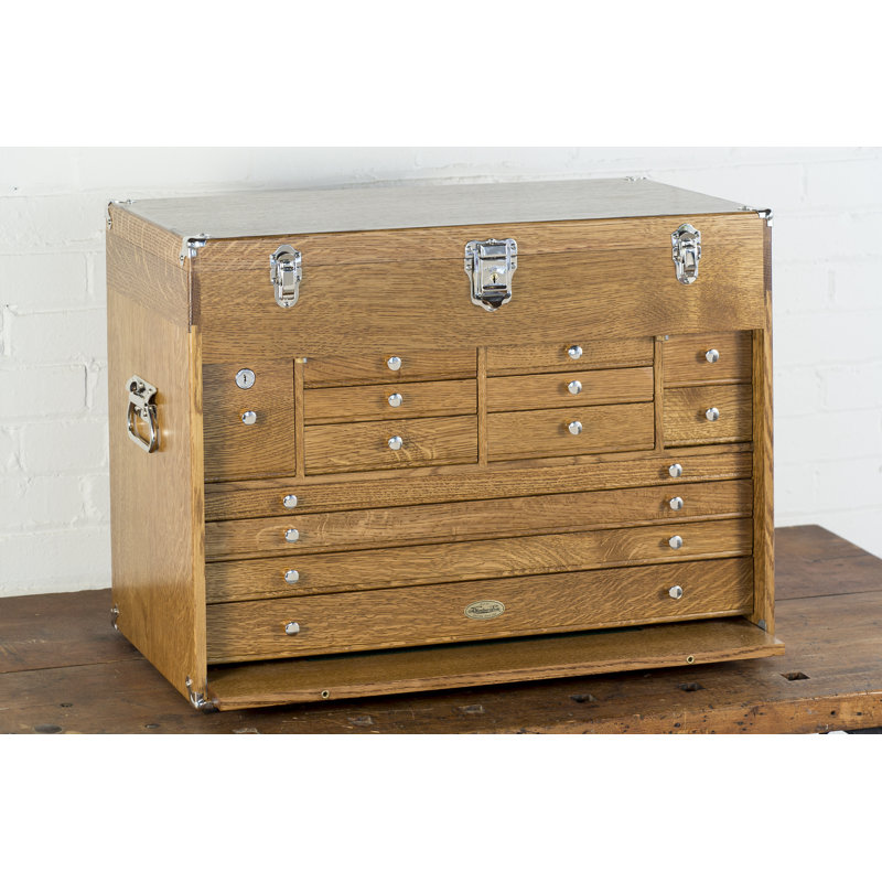Gerstner 2613 Keepsake Chest – Handcrafted in the USA from Oak