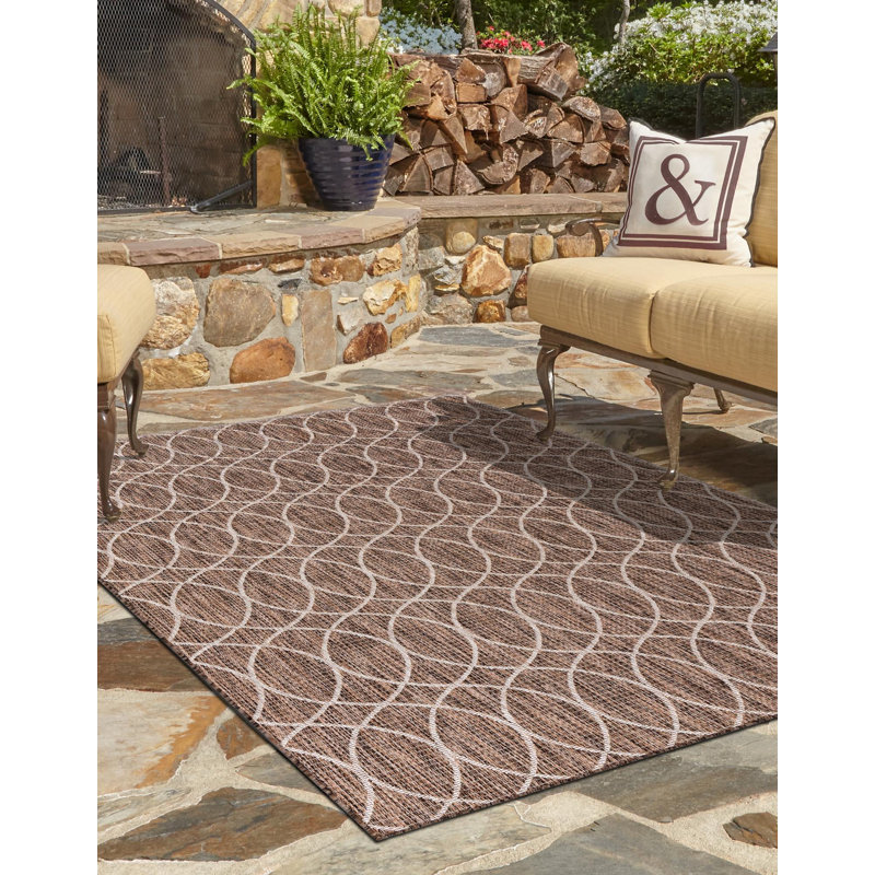 Tapis intérieur / extérieur géométrique brun, Rectangle 7 pi 10 po x 11 pi