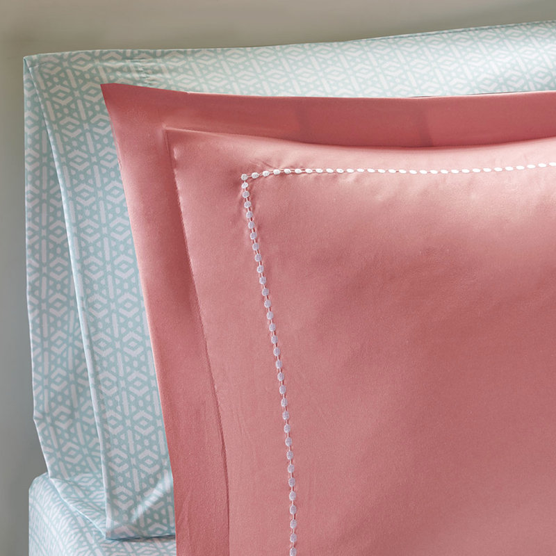 Grand lit corail avec draps, Grand édredon et 8 pièces supplémentaires, Corail