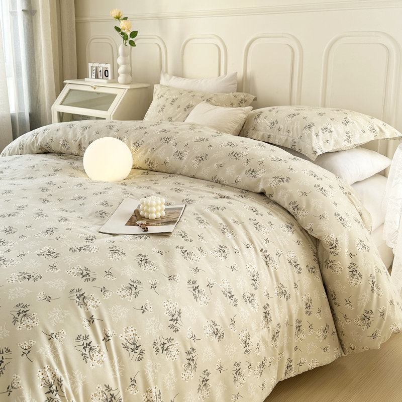 Microfiber Floral Print Comforter Set, Queen Comforter + 2 Shams
