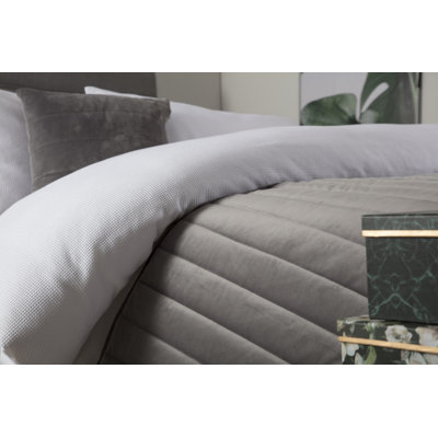 Verona Bed Runner
