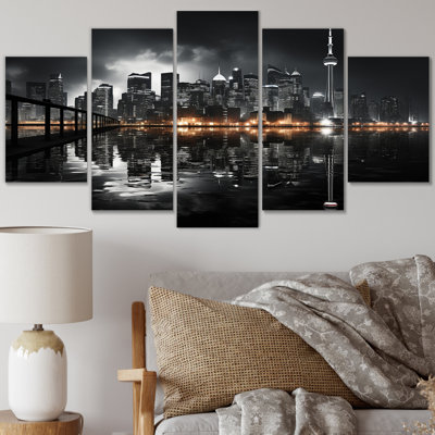" Canada Cityscape Noir I " 5 - Pieces