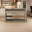 Îlot de cuisine extensible avec rangement, chariot de cuisine multifonctionnel avec prises de courant intégrées, îlot de cuisine rétro sur roulettes avec tiroirs et tablettes ouvertes pour la cuisine-554715891