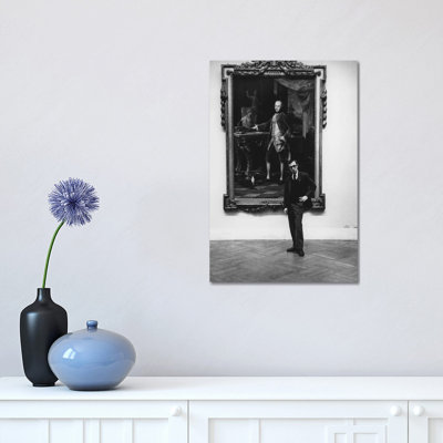 Woody Allen at the Met (NYC, 1963) by Ruth Orkin - Photograph Print on Canvas