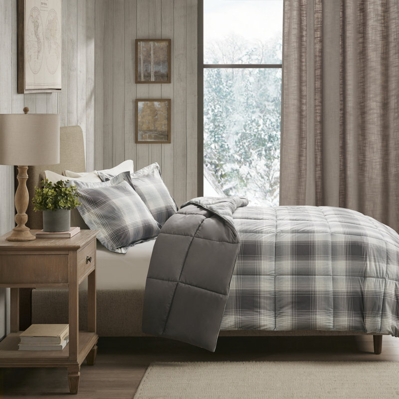 Gray Full/Queen Down Alternative Comforter Set with Plaid Pattern