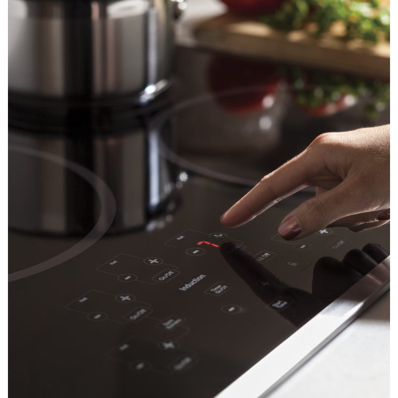 Range 36" Induction Cooktop with 5 Elements, Black