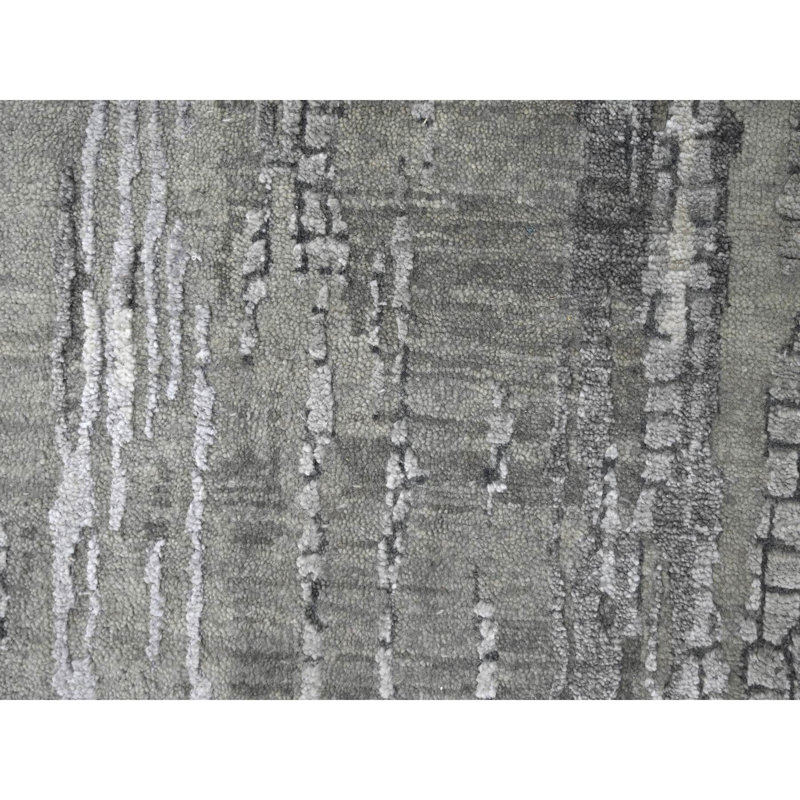 Tapis de couloir gris nouvel âge en soie 2 pi 9 po x 23 pi 8 po Yampa