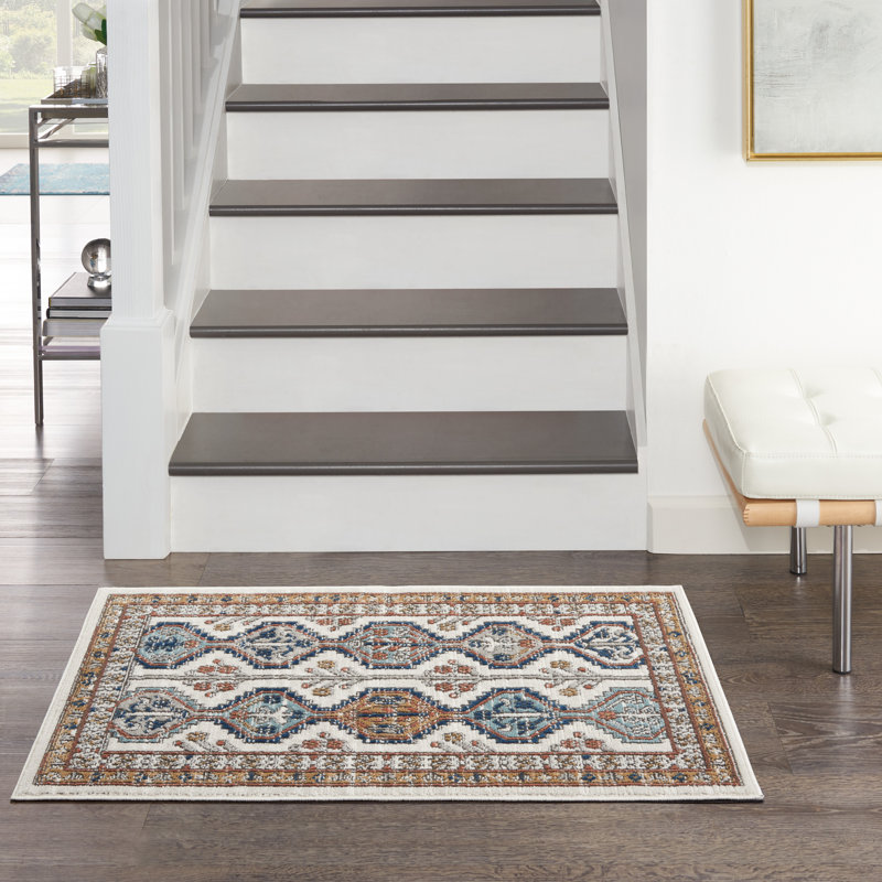 Shabila Indoor Rug, Rectangle 2'2" x 3'9"