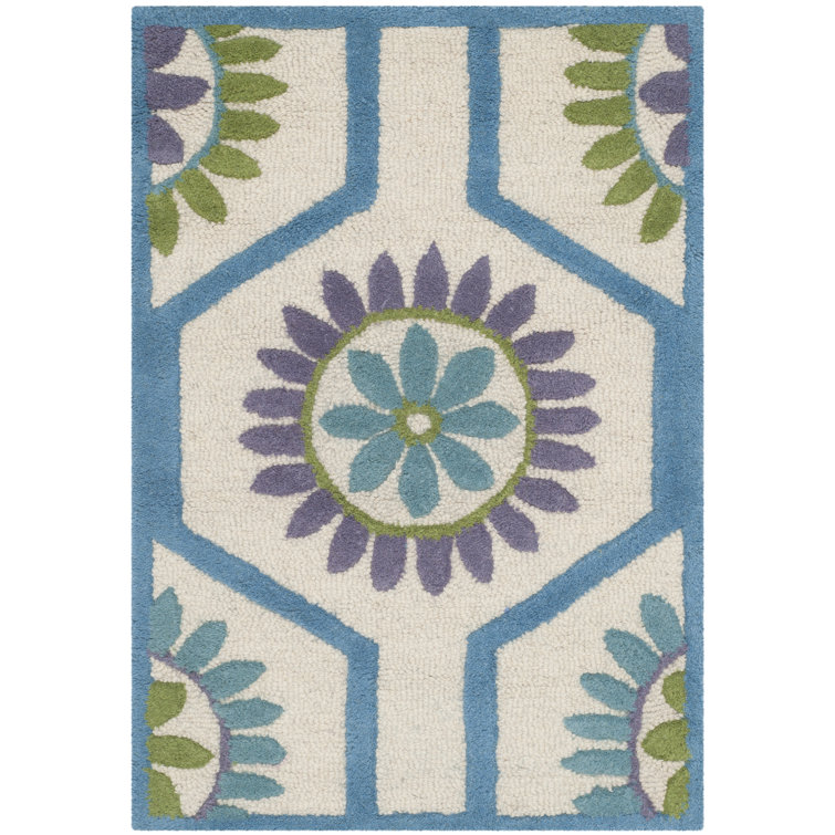 Cannen Hand Tufted Wool Floral Rug
