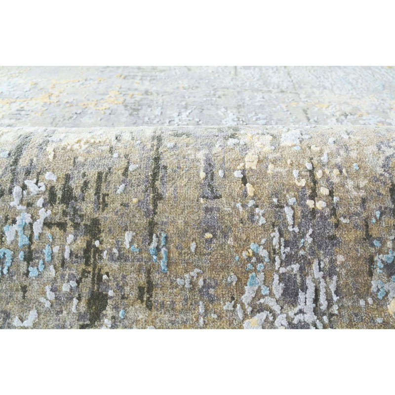 Hand Woven Silk and Wool Area Rug, Rectangle 4' x 6'