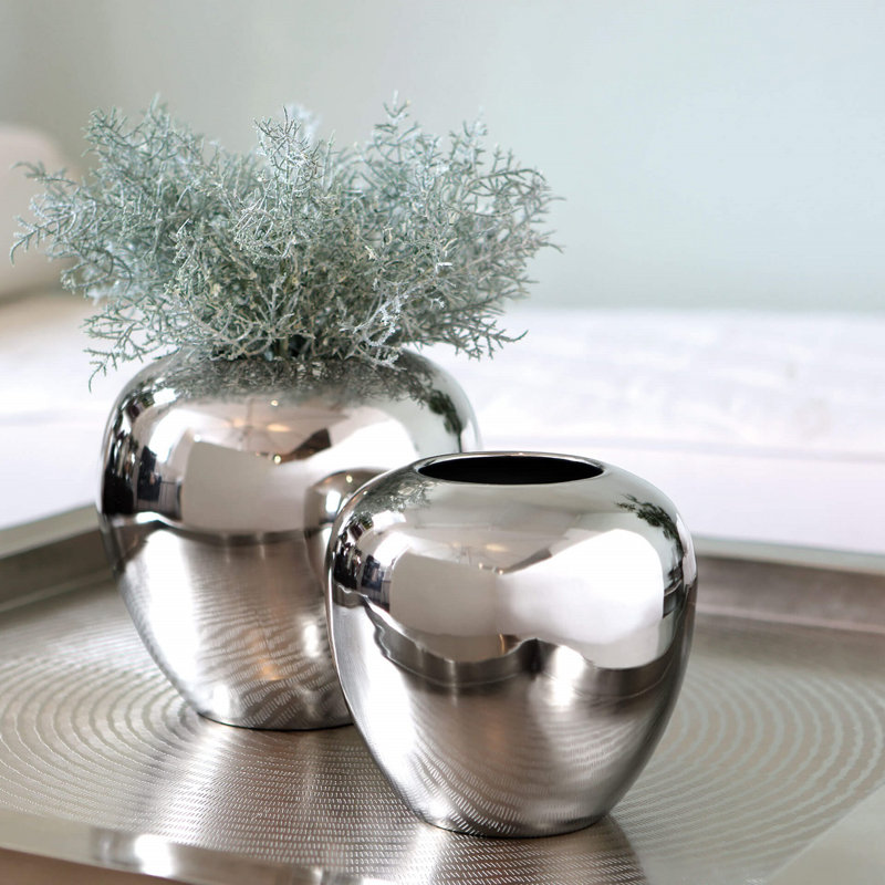 Losone Iron Smooth Silver Vase